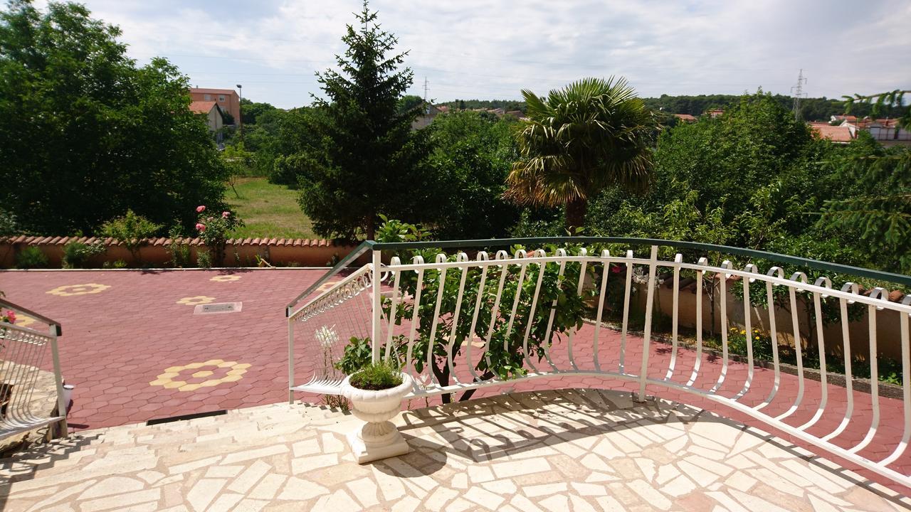 Ferienwohnung Countryside Family Retreat Šibenik Exterior foto